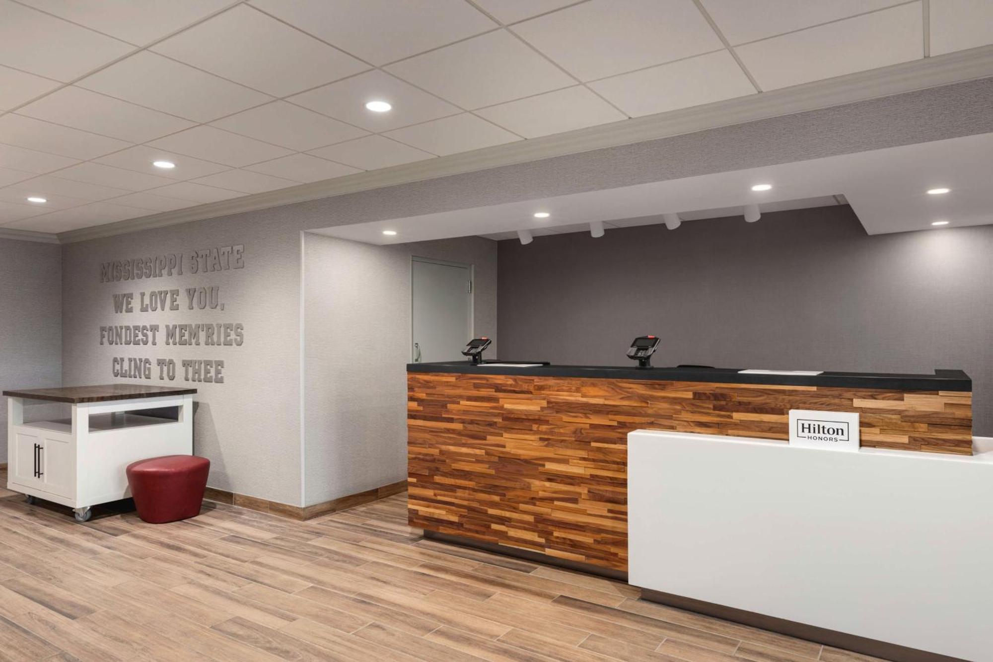 Hampton Inn Starkville Zewnętrze zdjęcie